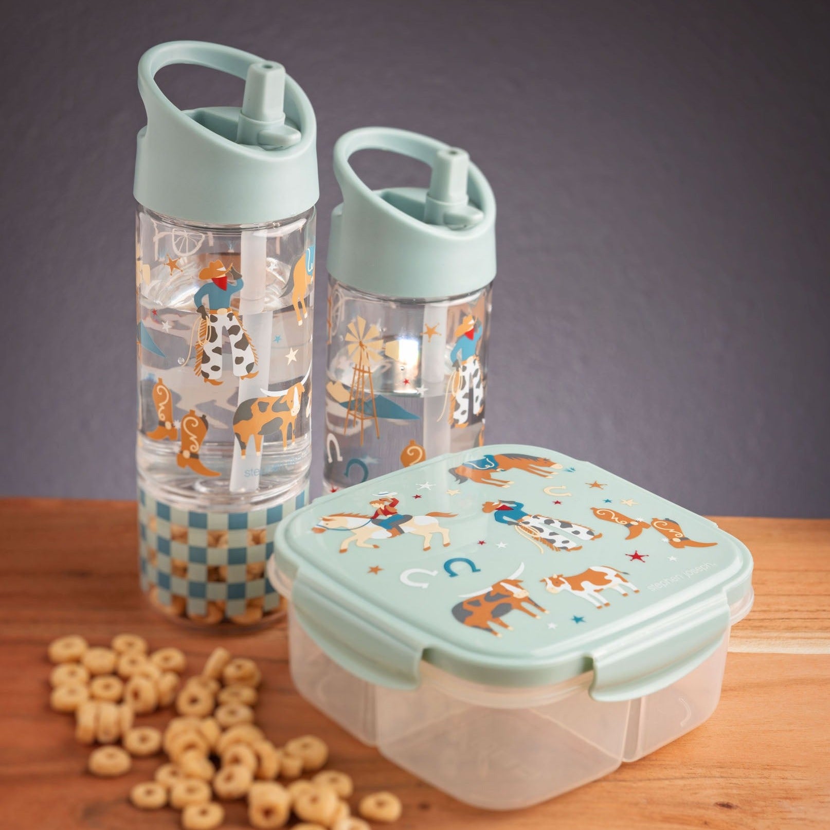 Kid's Snack Water Bottle / Kid's Water Bottle / Snack Compartment Cup /  Personalized Snack Bottle / Monogramed Snack Bottle / Snack & Go Cup 