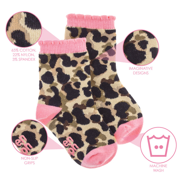 Leopard toddler socks details view